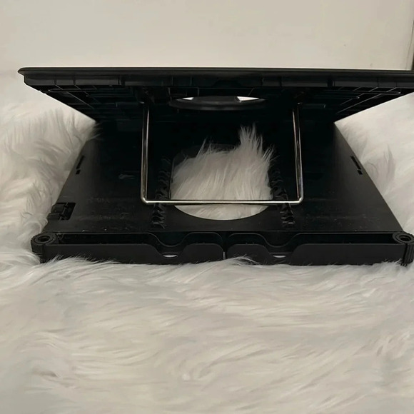 Tronsmart plastic adjustable black laptop stand - Picture 3 of 8